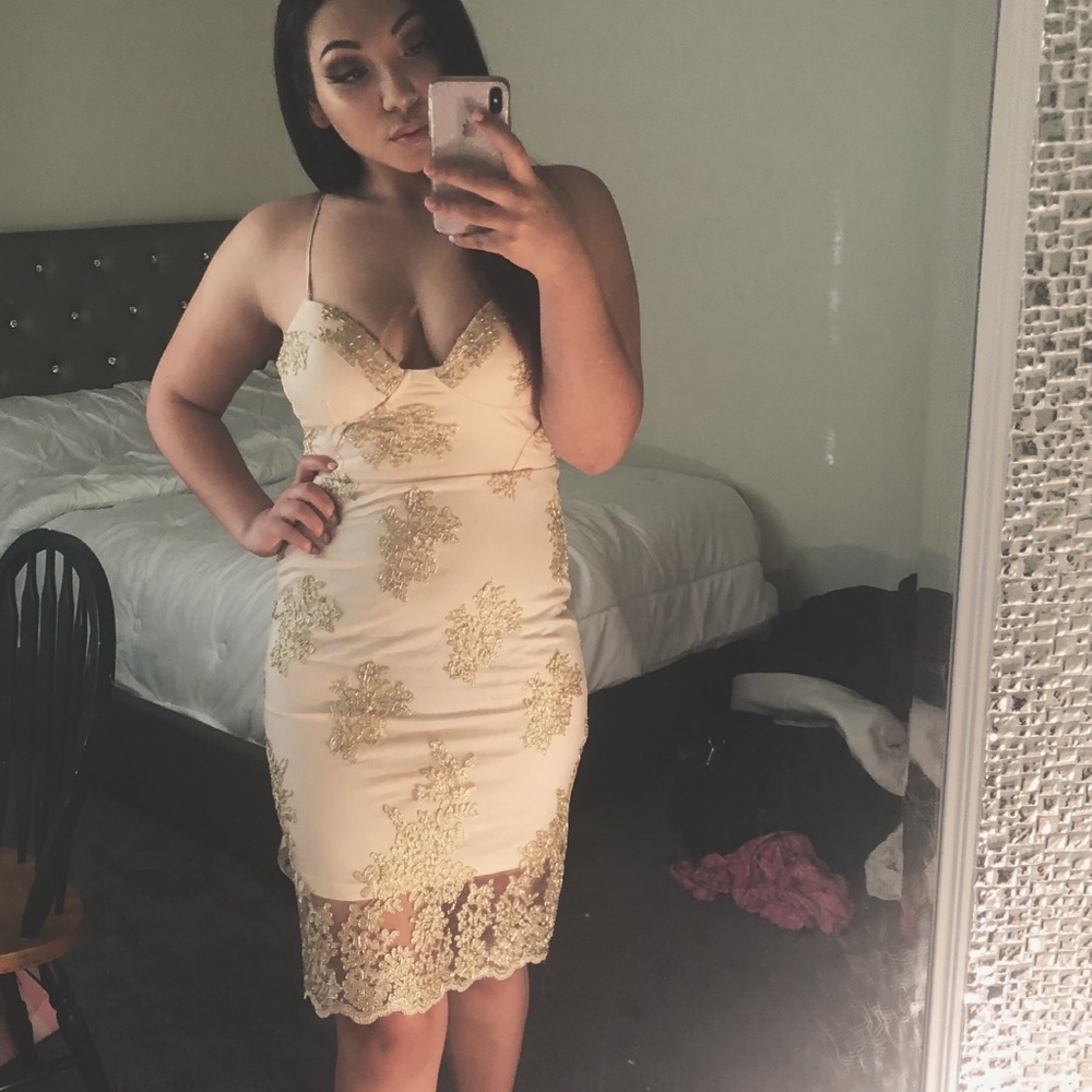 Lace midi dress